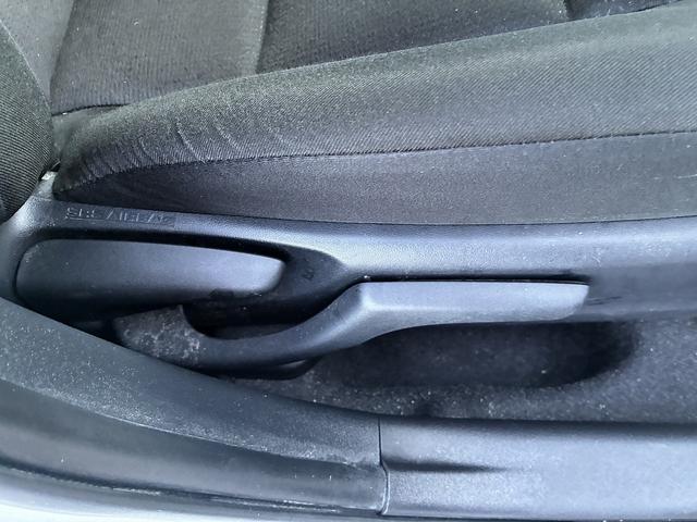 カローラフィールダー ハイブリッド EX SDナビゲーションシステム BLUETOOTH バックカメラ USB スマートキー プッシュスタート ETC 電動格納ドアミラー LEDヘッドライト オートライト オートエアコン Wエアーバック(22枚目)