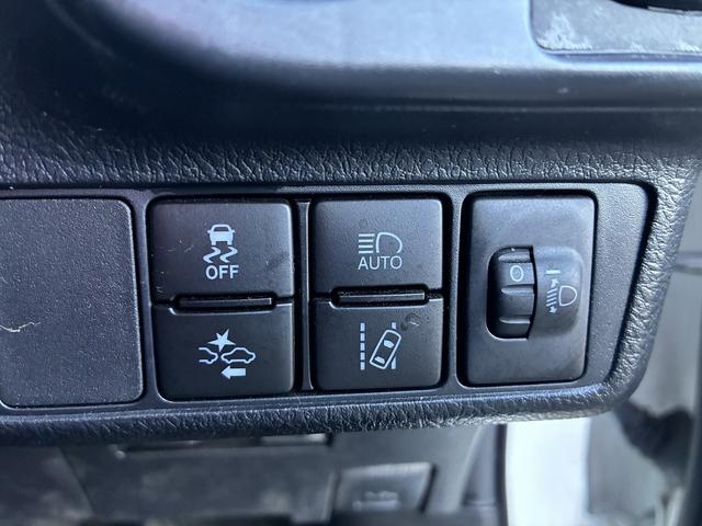 カローラフィールダー ハイブリッド EX SDナビゲーションシステム BLUETOOTH バックカメラ USB スマートキー プッシュスタート ETC 電動格納ドアミラー LEDヘッドライト オートライト オートエアコン Wエアーバック(37枚目)