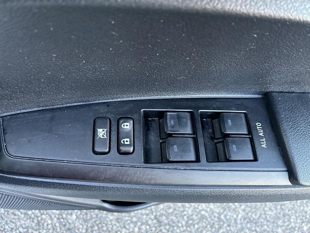 カローラフィールダー ハイブリッド EX SDナビゲーションシステム BLUETOOTH バックカメラ USB スマートキー プッシュスタート ETC 電動格納ドアミラー LEDヘッドライト オートライト オートエアコン Wエアーバック(42枚目)