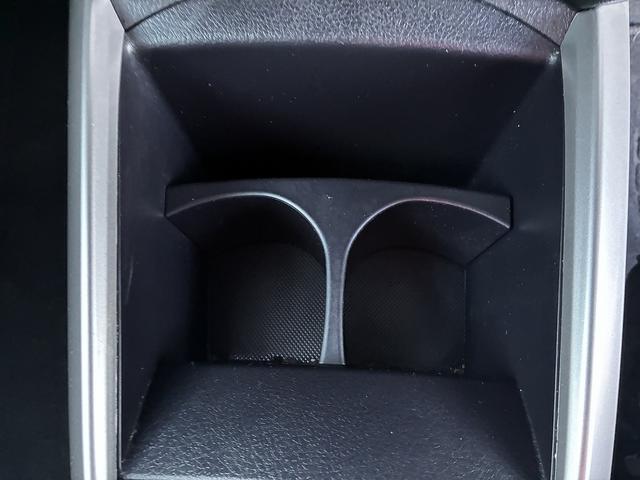 カローラフィールダー ハイブリッド EX SDナビゲーションシステム BLUETOOTH バックカメラ USB スマートキー プッシュスタート ETC 電動格納ドアミラー LEDヘッドライト オートライト オートエアコン Wエアーバック(47枚目)