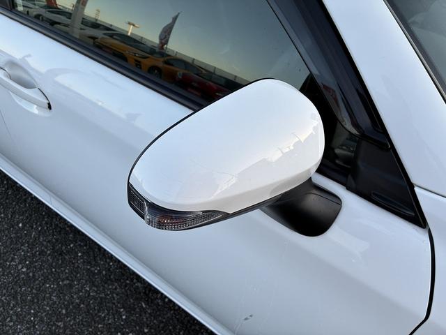 カローラフィールダー ハイブリッド EX SDナビゲーションシステム BLUETOOTH バックカメラ USB スマートキー プッシュスタート ETC 電動格納ドアミラー LEDヘッドライト オートライト オートエアコン Wエアーバック(51枚目)