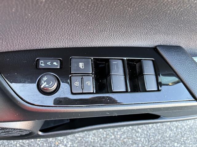 プリウスPHV Sセーフティパッケージ SDナビゲーションシステム BLUETOOTH USB バックカメラ サイドカメラ 全方位カメラ スマートキー プッシュスタート ETC2.0 クルーズコントロール 電動格納ドアミラー LEDヘッドラ(42枚目)