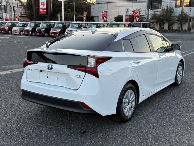 プリウス S SDナビゲーションシステム レーダーブレーキサポート レーンキープアシスト CD DVD バックカメラ スマートキー プッシュスタート ETC クルーズコントロール 電動格納ドアミラー LEDヘッドラ(9枚目)