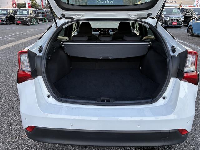 プリウス S SDナビゲーションシステム レーダーブレーキサポート レーンキープアシスト CD DVD バックカメラ スマートキー プッシュスタート ETC クルーズコントロール 電動格納ドアミラー LEDヘッドラ(16枚目)