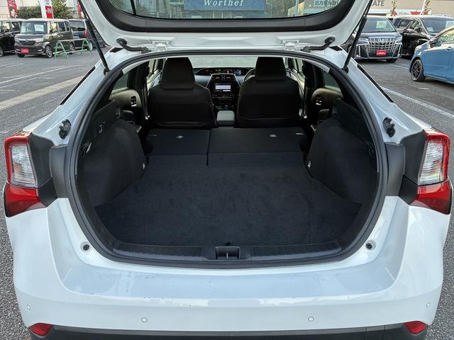 プリウス S SDナビゲーションシステム レーダーブレーキサポート レーンキープアシスト CD DVD バックカメラ スマートキー プッシュスタート ETC クルーズコントロール 電動格納ドアミラー LEDヘッドラ(18枚目)