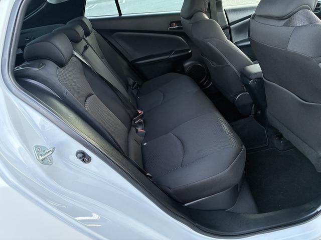 プリウス S SDナビゲーションシステム レーダーブレーキサポート レーンキープアシスト CD DVD バックカメラ スマートキー プッシュスタート ETC クルーズコントロール 電動格納ドアミラー LEDヘッドラ(21枚目)