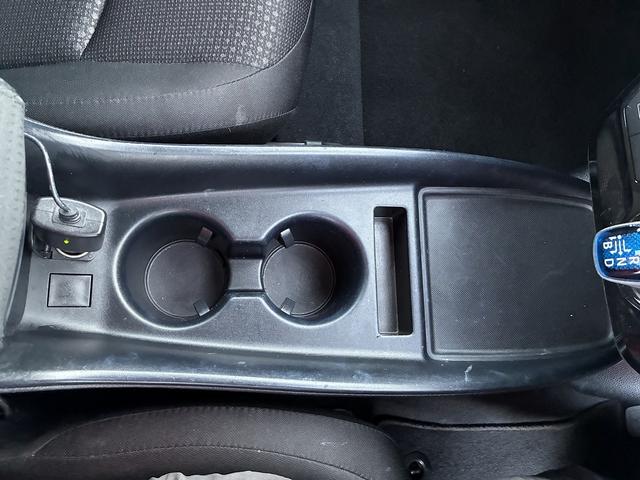 プリウス S SDナビゲーションシステム レーダーブレーキサポート レーンキープアシスト CD DVD バックカメラ スマートキー プッシュスタート ETC クルーズコントロール 電動格納ドアミラー LEDヘッドラ(30枚目)