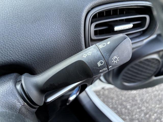 プリウス S SDナビゲーションシステム レーダーブレーキサポート レーンキープアシスト CD DVD バックカメラ スマートキー プッシュスタート ETC クルーズコントロール 電動格納ドアミラー LEDヘッドラ(35枚目)