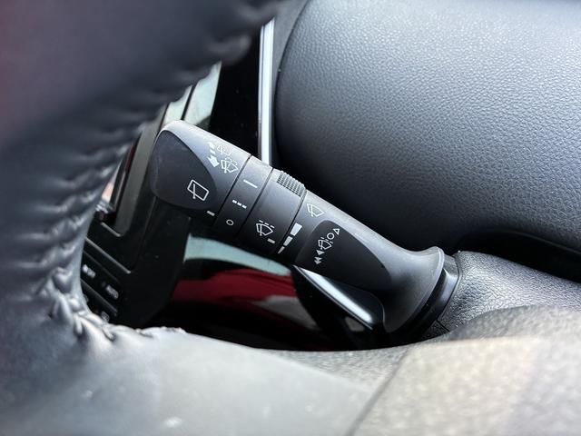 プリウス S SDナビゲーションシステム レーダーブレーキサポート レーンキープアシスト CD DVD バックカメラ スマートキー プッシュスタート ETC クルーズコントロール 電動格納ドアミラー LEDヘッドラ(36枚目)