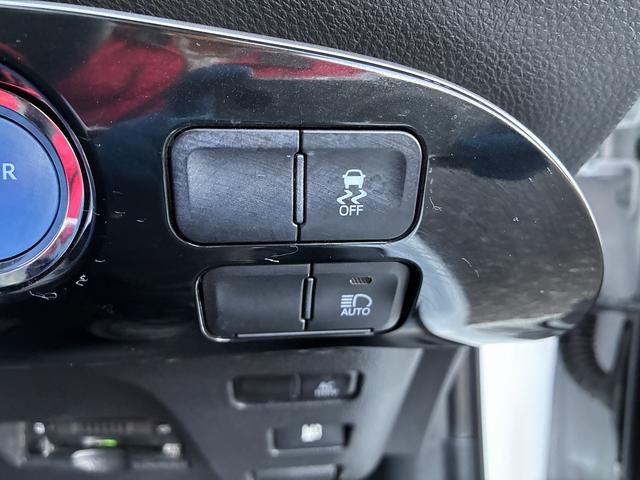 プリウス S SDナビゲーションシステム レーダーブレーキサポート レーンキープアシスト CD DVD バックカメラ スマートキー プッシュスタート ETC クルーズコントロール 電動格納ドアミラー LEDヘッドラ(40枚目)