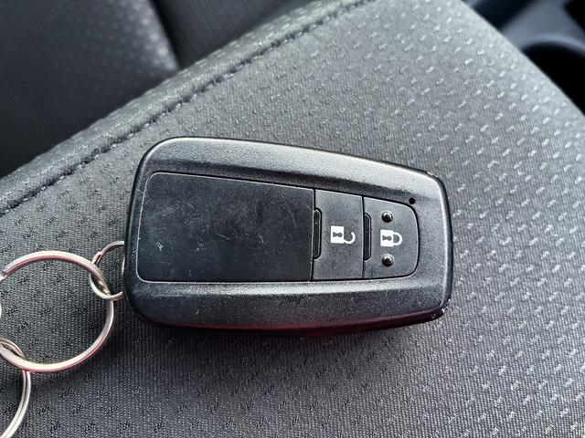 プリウス S SDナビゲーションシステム レーダーブレーキサポート レーンキープアシスト CD DVD バックカメラ スマートキー プッシュスタート ETC クルーズコントロール 電動格納ドアミラー LEDヘッドラ(47枚目)