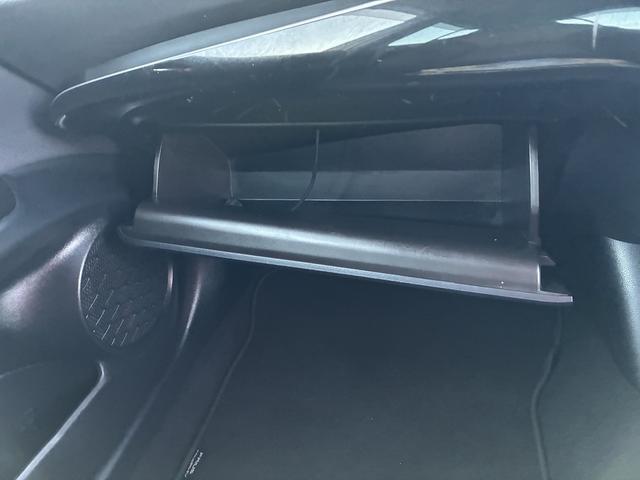 プリウス S SDナビゲーションシステム レーダーブレーキサポート レーンキープアシスト CD DVD バックカメラ スマートキー プッシュスタート ETC クルーズコントロール 電動格納ドアミラー LEDヘッドラ(48枚目)