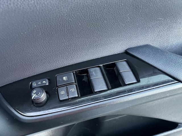 プリウス S SDナビゲーションシステム ワンセグテレビ CD DVD BLUETOOTH USB バックカメラ スマートキー プッシュスタート ETC クルーズコントロール 電動格納ドアミラー LEDヘッドライト(44枚目)