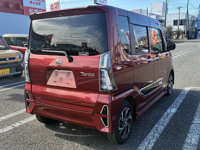 タント カスタムＸスタイルセレクション　Ｗ／サイドエアバック　衝突軽減　フロアマット　スマートキー　プッシュスタート　コーナーセンサー　シートヒーター　両側電動スライドドア　ＬＥＤヘッドライト　オートライト　純正アルミホイール１４インチ（9枚目）