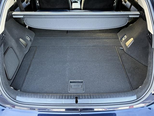 ＣＴ ＣＴ２００ｈ　バージョンＣ　メモリーナビ　フルセグＴＶ　ＣＤ／ＤＶＤ　Ｂｌｕｅｔｏｏｔｈ　バックカメラ　クルーズコントロール　シートヒーター　電動格納ミラー　オートライト　パワーシート　純正アルミホイール１７インチ　スマートキー（19枚目）