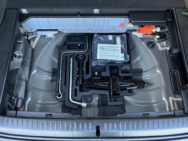 ＣＴ ＣＴ２００ｈ　バージョンＣ　メモリーナビ　フルセグＴＶ　ＣＤ／ＤＶＤ　Ｂｌｕｅｔｏｏｔｈ　バックカメラ　クルーズコントロール　シートヒーター　電動格納ミラー　オートライト　パワーシート　純正アルミホイール１７インチ　スマートキー（20枚目）