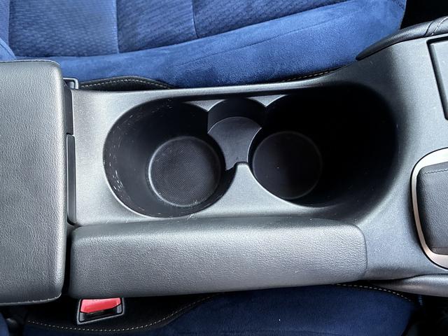 ＣＴ ＣＴ２００ｈ　バージョンＣ　メモリーナビ　フルセグＴＶ　ＣＤ／ＤＶＤ　Ｂｌｕｅｔｏｏｔｈ　バックカメラ　クルーズコントロール　シートヒーター　電動格納ミラー　オートライト　パワーシート　純正アルミホイール１７インチ　スマートキー（27枚目）