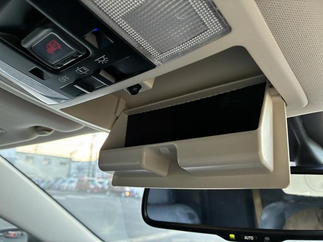 ＣＴ ＣＴ２００ｈ　バージョンＣ　メモリーナビ　フルセグＴＶ　ＣＤ／ＤＶＤ　Ｂｌｕｅｔｏｏｔｈ　バックカメラ　クルーズコントロール　シートヒーター　電動格納ミラー　オートライト　パワーシート　純正アルミホイール１７インチ　スマートキー（31枚目）