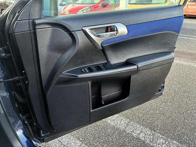 ＣＴ ＣＴ２００ｈ　バージョンＣ　メモリーナビ　フルセグＴＶ　ＣＤ／ＤＶＤ　Ｂｌｕｅｔｏｏｔｈ　バックカメラ　クルーズコントロール　シートヒーター　電動格納ミラー　オートライト　パワーシート　純正アルミホイール１７インチ　スマートキー（46枚目）