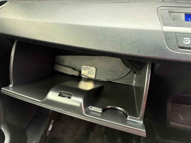 ���c�Ǝ��ԁ��@�@�@�P�O������P�X���܂ŉc�Ƃ��Ă܂��I���d���A��Ȃǂ���������蒸���܂��B