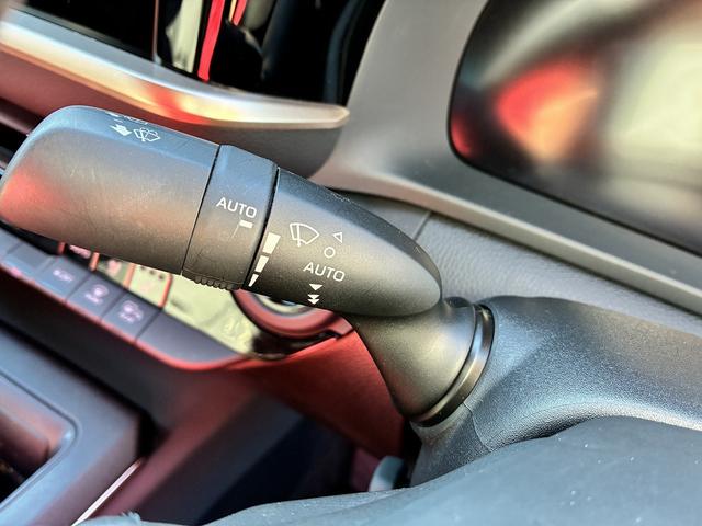 クラウンクロスオーバー Gアドバンスド・レザーパッケージ ディスプレイオーディオ フルセグテレビ BLUETOOTH USB バックカメラ サイドカメラ スマートキー シートクーラー シートヒーター クルーズコントロール 電動格納ドアミラー LEDヘッドライ(34枚目)