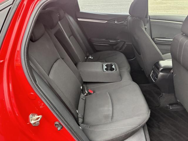 ���c�Ǝ��ԁ��@�@�@�P�O������P�X���܂ŉc�Ƃ��Ă܂��I���d���A��Ȃǂ���������蒸���܂��B