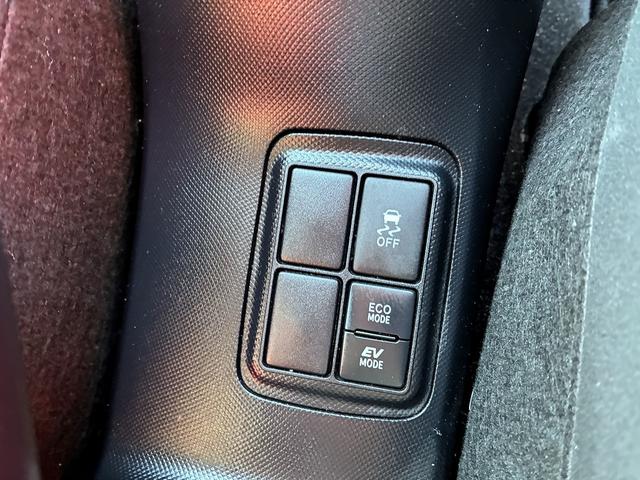 アクア Ｓ　メモリーナビ　フルセグＴＶ　ＣＤ　スマートキープッシュスタート　ＥＴＣ　電格ミラー　ＬＥＤヘッドライト　オートライト　ステアリングリモコン　オートエアコン　Ｂｌｕｅｔｏｏｔｈ接続（23枚目）