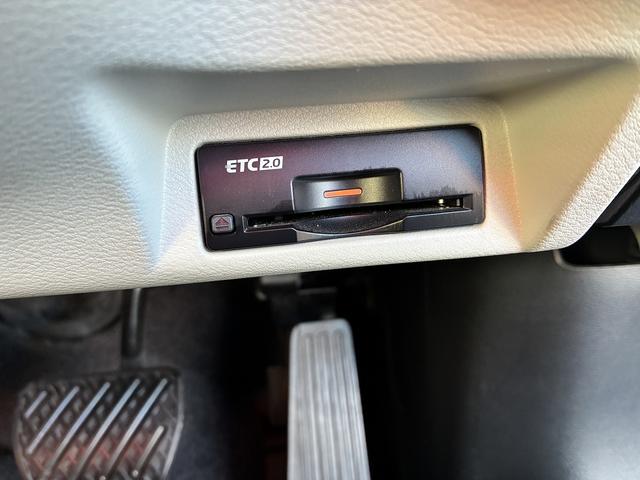 スカイライン ＧＴ　タイプＰ　ＳＤナビゲーションシステム　フルセグテレビ　ＣＤ　ＵＳＢ　スマートキー　プッシュスタート　ＥＴＣ　クルーズコントロール　前席シートヒーター　運転席パワーシート　電動格納ドアミラー　ＬＥＤヘッドライト（44枚目）