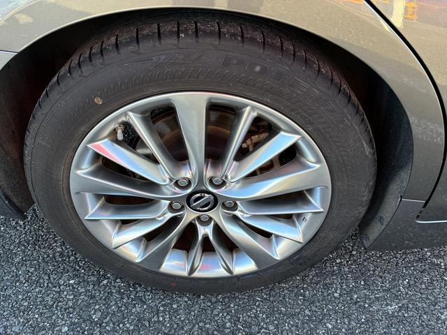 スカイライン ＧＴ　タイプＰ　ＳＤナビゲーションシステム　フルセグテレビ　ＣＤ　ＵＳＢ　スマートキー　プッシュスタート　ＥＴＣ　クルーズコントロール　前席シートヒーター　運転席パワーシート　電動格納ドアミラー　ＬＥＤヘッドライト（54枚目）