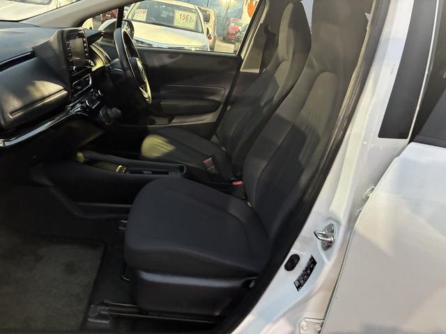 アクア Ｘ　メモリーナビ　衝突軽減　レーンキープアシスト　Ｂｌｕｅｔｏｏｔｈ接続　全周囲カメラ　スマートキープッシュスタート　ＥＴＣ　クルーズコントロール　電格ミラー　ＬＥＤヘッドライト　オートライト（13枚目）