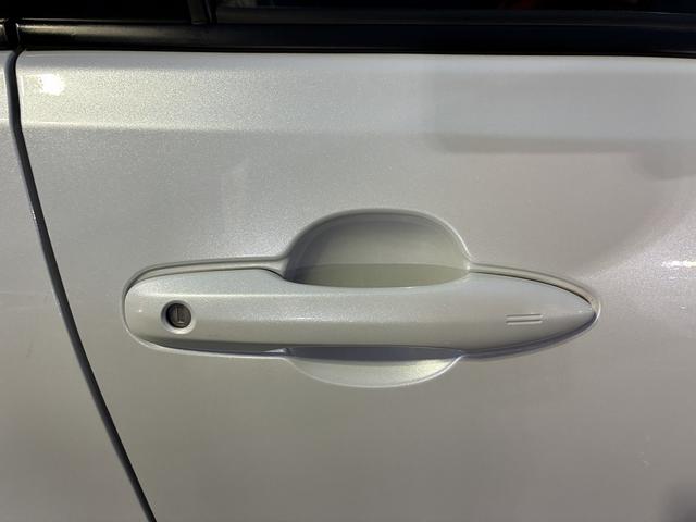 アクア Ｘ　メモリーナビ　衝突軽減　レーンキープアシスト　Ｂｌｕｅｔｏｏｔｈ接続　全周囲カメラ　スマートキープッシュスタート　ＥＴＣ　クルーズコントロール　電格ミラー　ＬＥＤヘッドライト　オートライト（51枚目）