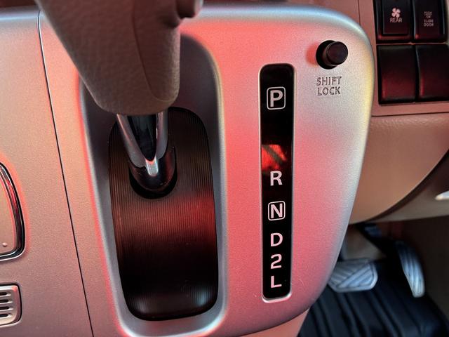 スクラムワゴン ＰＺターボ　ＣＤオーディオ　レーダーブレーキサポート　レーンキープアシスト　スマートキー　プッシュスタート　ＥＴＣ　コーナーセンサー　助手席側電動スライドドア　ＨＩＤヘッドライト　フォグランプ　オートライト（37枚目）