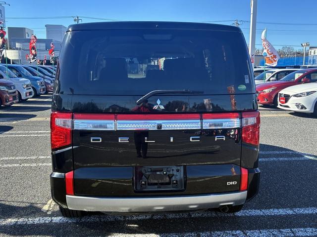 デリカＤ：５ Ｇ　パワーパッケージ　ＳＤナビゲーションシステム　ワンセグテレビ　ＣＤ　ＢＬＵＥＴＯＯＴＨ　バックカメラ　スマートキー　プッシュスタート　クルーズコントロール　前席シートヒーター　電動格納ドアミラー　両側電動スライドドア（10枚目）