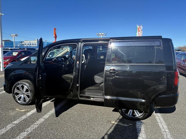 デリカＤ：５ Ｇ　パワーパッケージ　ＳＤナビゲーションシステム　ワンセグテレビ　ＣＤ　ＢＬＵＥＴＯＯＴＨ　バックカメラ　スマートキー　プッシュスタート　クルーズコントロール　前席シートヒーター　電動格納ドアミラー　両側電動スライドドア（13枚目）