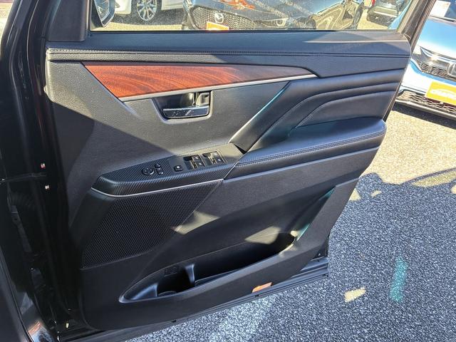 デリカＤ：５ Ｇ　パワーパッケージ　ＳＤナビゲーションシステム　ワンセグテレビ　ＣＤ　ＢＬＵＥＴＯＯＴＨ　バックカメラ　スマートキー　プッシュスタート　クルーズコントロール　前席シートヒーター　電動格納ドアミラー　両側電動スライドドア（48枚目）