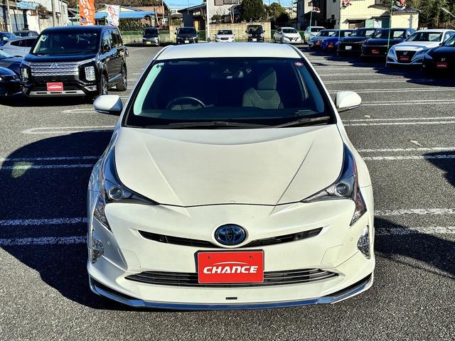 プリウス Ｓセーフティプラス　ＳＤナビゲーションシステム　フルセグテレビ　ＣＤ　ＢＬＵＥＴＯＯＴＨ　バックカメラ　スマートキー　プッシュスタート　ＥＴＣ２．０　クルーズコントロール　電動格納ドアミラー　ＬＥＤヘッドライト　アルミ（6枚目）