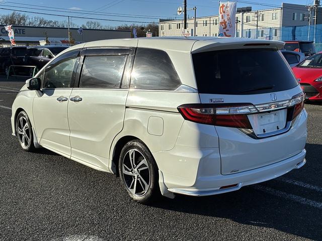 オデッセイ アブソルート・Ｘホンダセンシングアドバンスドパッケジ　ＳＤナビゲーションシステム　フルセグテレビ　ＣＤ　ＢＬＵＥＴＯＯＴＨ　バックカメラ　フロントカメラ　アイドリングストップ　スマートキー　プッシュスタート　ＥＴＣ　ＬＥＤヘッドライト　フォグランプ（11枚目）