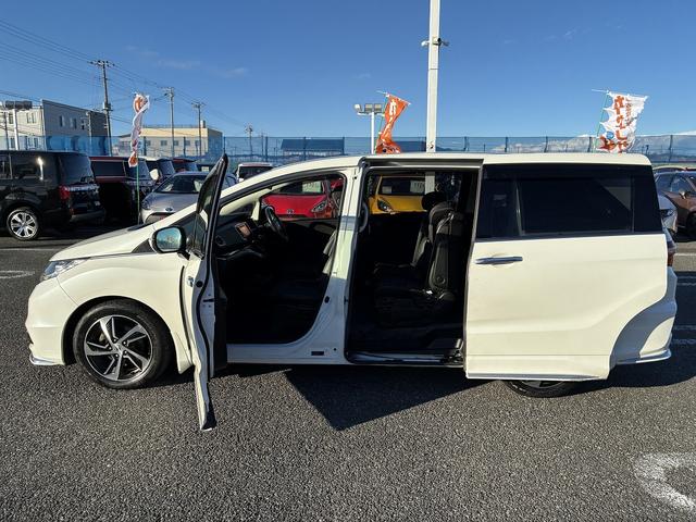 オデッセイ アブソルート・Ｘホンダセンシングアドバンスドパッケジ　ＳＤナビゲーションシステム　フルセグテレビ　ＣＤ　ＢＬＵＥＴＯＯＴＨ　バックカメラ　フロントカメラ　アイドリングストップ　スマートキー　プッシュスタート　ＥＴＣ　ＬＥＤヘッドライト　フォグランプ（13枚目）