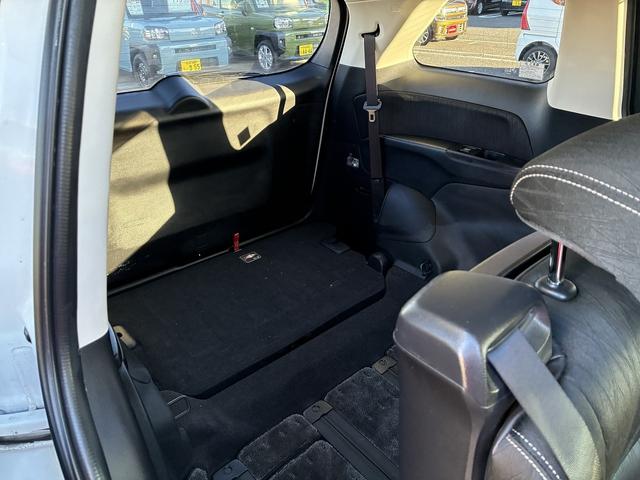 オデッセイ アブソルート・Ｘホンダセンシングアドバンスドパッケジ　ＳＤナビゲーションシステム　フルセグテレビ　ＣＤ　ＢＬＵＥＴＯＯＴＨ　バックカメラ　フロントカメラ　アイドリングストップ　スマートキー　プッシュスタート　ＥＴＣ　ＬＥＤヘッドライト　フォグランプ（21枚目）