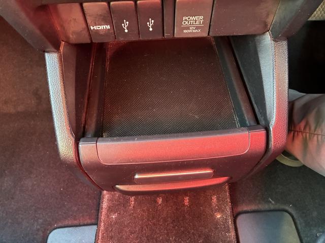 オデッセイ アブソルート・Ｘホンダセンシングアドバンスドパッケジ　ＳＤナビゲーションシステム　フルセグテレビ　ＣＤ　ＢＬＵＥＴＯＯＴＨ　バックカメラ　フロントカメラ　アイドリングストップ　スマートキー　プッシュスタート　ＥＴＣ　ＬＥＤヘッドライト　フォグランプ（29枚目）