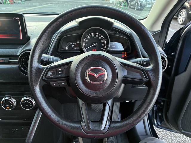 MAZDA2 15S スマートエディション 衝突軽減 レーンアシスト ブラインドスポットモニター 純正ナビ フルセグTV Bluetooth バック/サイド/フロントカメラ アイドリングストップ ETC コーナーセンサー 電動格納ミラー LED(33枚目)