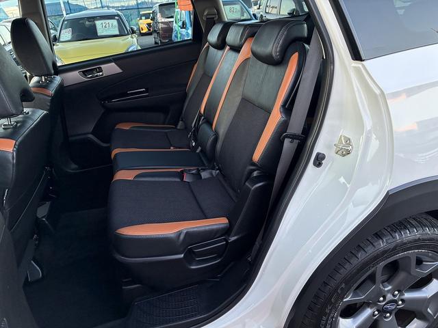 エクシーガクロスオーバー７ Ｘ－ブレイク　衝突軽減　社外ナビ　フルセグＴＶ　ＣＤ　Ｂｌｕｅｔｏｏｔｈ　バックカメラ　スマートキー　プッシュスタート　ＥＴＣ　クルーズコントロール　電動格納ミラー　パワーシート　純正アルミホイール１７インチ（15枚目）