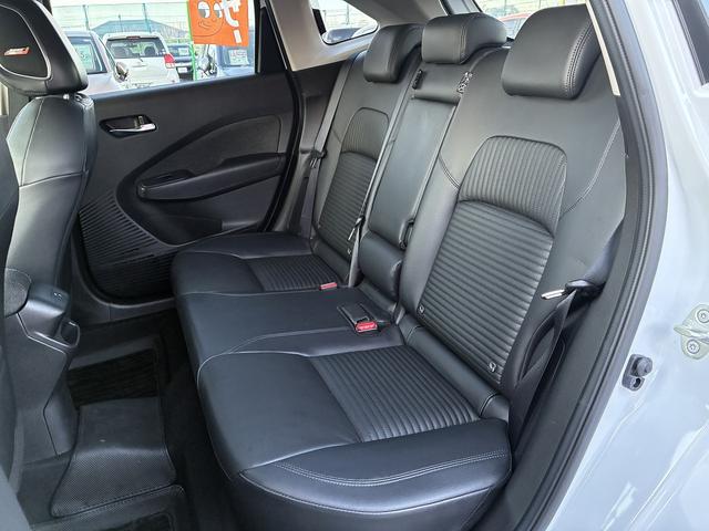 オーラ Ｇ　レザーエディション　レーンアシスト　ブラインドスポットモニター　フロアマット　純正ナビ　フルセグＴＶ　Ｂｌｕｅｔｏｏｔｈ　バック／サイド／フロントカメラ　ＥＴＣ　コーナーセンサー　クルーズコントロールアダプティブ　ＬＥＤ（15枚目）