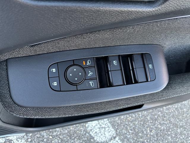 オーラ Ｇ　レザーエディション　レーンアシスト　ブラインドスポットモニター　フロアマット　純正ナビ　フルセグＴＶ　Ｂｌｕｅｔｏｏｔｈ　バック／サイド／フロントカメラ　ＥＴＣ　コーナーセンサー　クルーズコントロールアダプティブ　ＬＥＤ（43枚目）