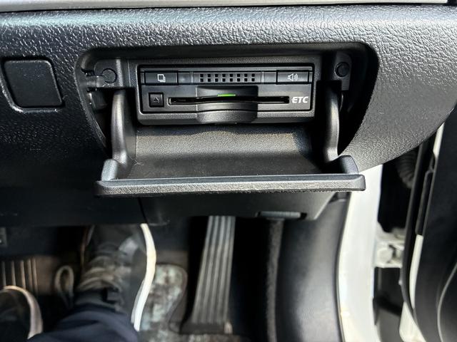 ���݌ɊǗ������@�@�@�@�����K���W���Ԃ�����䃏�b�N�X�Ő@���グ���s���Ă��܂��B�c�ƃX�^�b�t���܂߁A���ЃX�^�b�t�������B�̎�ŁA����߂ĊǗ����Ă��܂��B�����炱�����M�������Ă����߂ł��܂��I�I