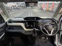 当店では、中古車の購入時に透明性を重視しています。お客様がお選びになった車両の表示価格以外に、追加費用は一切発生しません。※県外登録などの場合は別途費用が発生します。