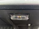 ハイブリッド　プレミアムエディション　純正ナビ　フルセグＴＶ　ＣＤ／ＤＶＤ　Ｂｌｕｅｔｏｏｔｈ　バックカメラ　スマートキー　ＥＴＣ　クルーズコントロール　電動格納ミラー　両側電動スライドドア　オートライト　オートエアコン　フロアマット（32枚目）