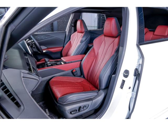 RX RX350 Fスポーツ 4WD車 Fスポーツ TRDエアロキット レクサスチームメイト デジタルインナーミラー パワーバックドア シートベンチレーション(19枚目)