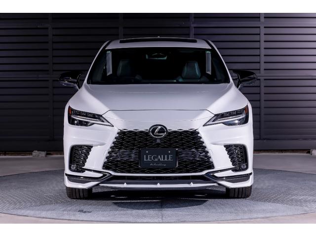 ＲＸ ＲＸ５００ｈ　Ｆスポーツパフォーマンス　ＡＷＤ　プリクラッシュセーフティ　Ｂｌｕｅｔｏｏｔｈ　Ｂカメラ　ＬＥＤ　エアコン　ＰＫＳＢ　ＥＴＣ　オートクルーズ　記録簿　シートエアコン　パワーウィンド　インテリキー　盗難防止システム　パワーシート（5枚目）