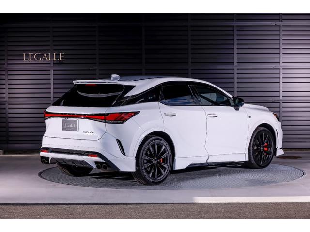 ＲＸ ＲＸ５００ｈ　Ｆスポーツパフォーマンス　ＡＷＤ　プリクラッシュセーフティ　Ｂｌｕｅｔｏｏｔｈ　Ｂカメラ　ＬＥＤ　エアコン　ＰＫＳＢ　ＥＴＣ　オートクルーズ　記録簿　シートエアコン　パワーウィンド　インテリキー　盗難防止システム　パワーシート（8枚目）